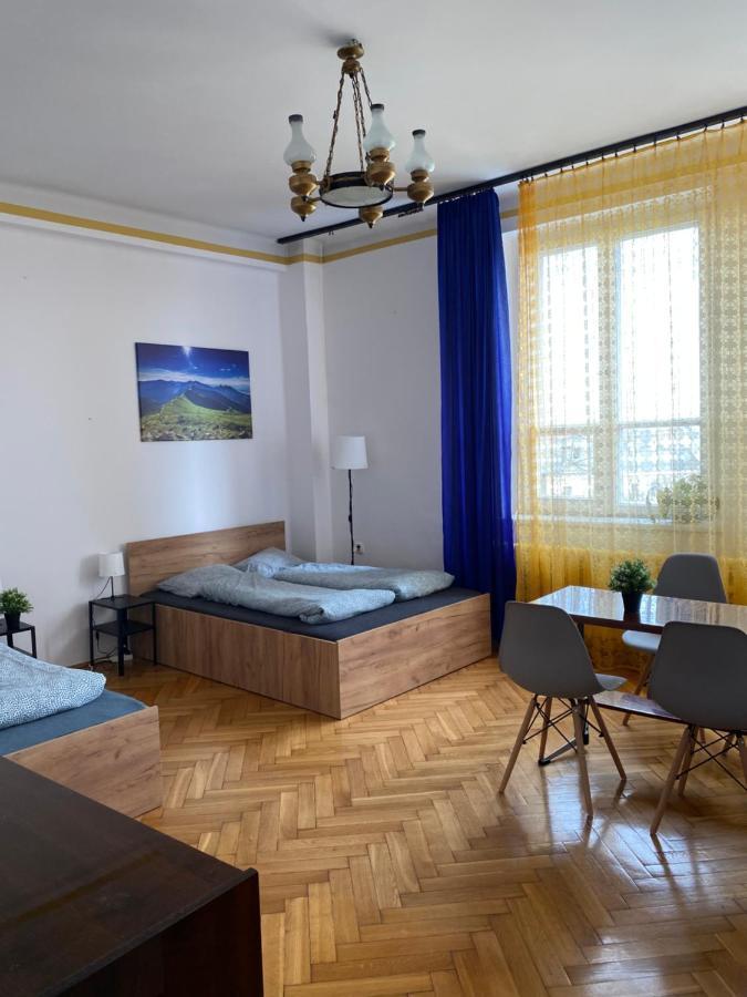 Vintage Rooms In Old Town Cracovie Extérieur photo
